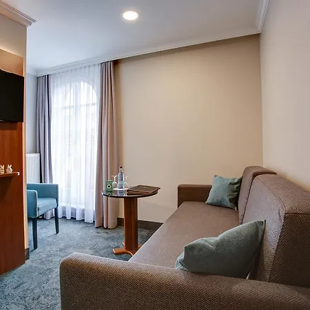 Premier Weisser Hase Hotel Pasawa