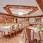 Premier Weisser Hase Ξενοδοχείο 3*