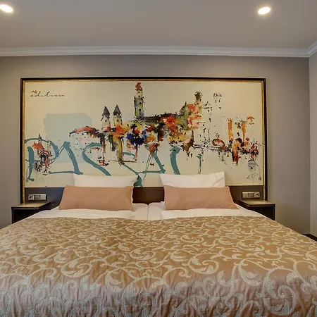 Premier Weisser Hase 3* Passau