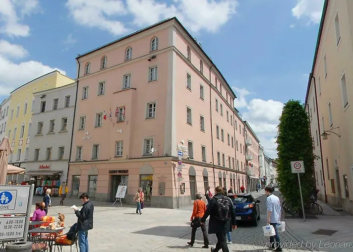 Premier Weisser Hase Hotel